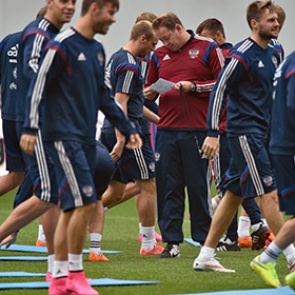 Сборная России поднялась на девять позиций в рейтинге УЕФА