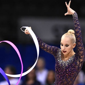 Гимнастка Яна Кудрявцева выиграла четвертую золотую медаль на ЧМ