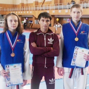 Юрий Гончаров тхэквандист из Ачинска взял золото на турнире в Челябинске