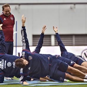 Сборная России поднялась на шесть строчек в рейтинге ФИФА