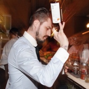 Рост цен вынудил россиян отказаться от посещения баров и ночных клубов