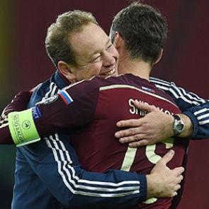 Сборная России впервые проиграла под руководством Слуцкого