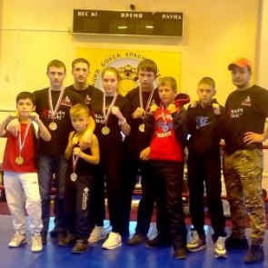 На соревнованиях по тайскому боксу воспитанники спортивного клуба «Витязь» завоевали семь наград