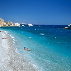 Греческие власти решили сделать страну главным направлением отдыха для россиян