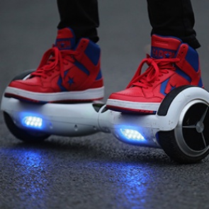 Amazon начала убирать из своего онлайн-магазина ховерборды