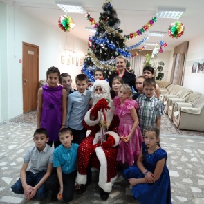 Воспитанники детского дома № 1 в Ачинске написали новогодние письма безопасности