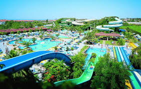 Количество российских туристов в Турции сократилось на 18% за 11 месяцев 2015 года