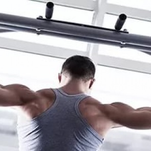 Пожарный из Финляндии установил мировой рекорд по подтягиваниям