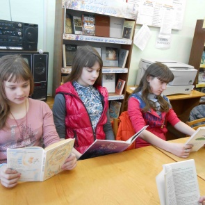 По сказочным дорогам Роу прогулялись ачинские школьники