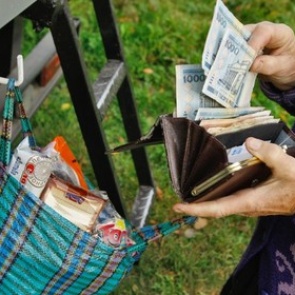 Белоруссия догнала Россию по уровню зарплат