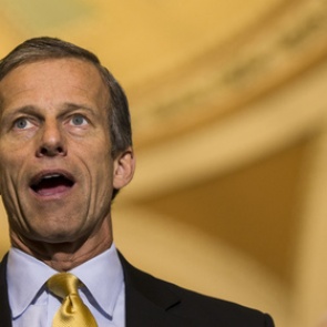 Американский сенатор потребовал проверить на допинг всех российских спортсменов