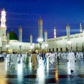 Число жертв теракта в Медине возросло до четырех