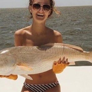 Рыбы-лифчики стали главным модным трендом в Instagram