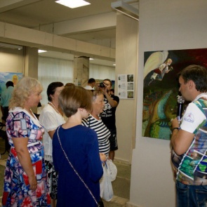 В Ачинске состоялось открытие выставки «Ангелы мира»