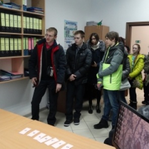 Ачинские школьники попробовали себя в роли госавтоинспекторов