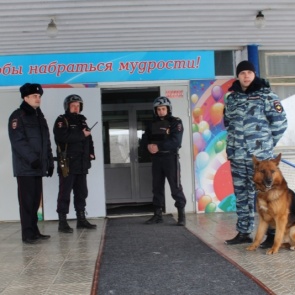 Ачинские полицейские провели учения по антитеррору