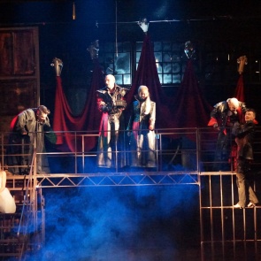 Ачинский драмтеатр устроит фотосессию в стиле готического триллера