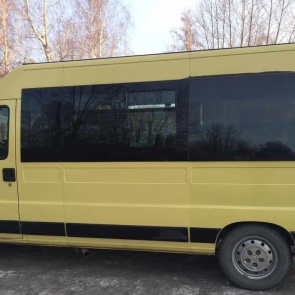 Дорожные полицейские в Ачинске пресекли опасную перевозку группы детей