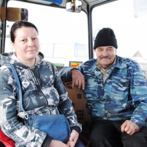 Кондуктор автобуса спасла пассажира от смерти во время приступа