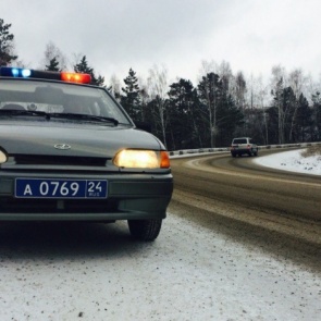В Ачинском районе задержан водитель, пытавшийся скрыться от сотрудников ДПС