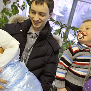 Материнский капитал предлагают использовать на покупку автомобиля