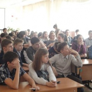 Сотрудники полиции в Ачинске призвали школьников к активной борьбе с незаконным оборотом наркотиков