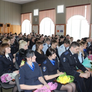 В МО МВД России «Ачинский» поздравили следователей с профессиональным праздником