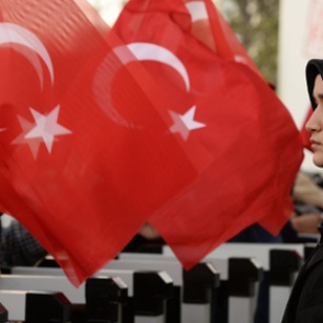 Парламент Турции рассмотрит запрос о продлении режима ЧП на три месяца