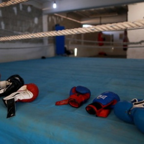 Боксер отрезала косу во время взвешивания ради участия в чемпионате России