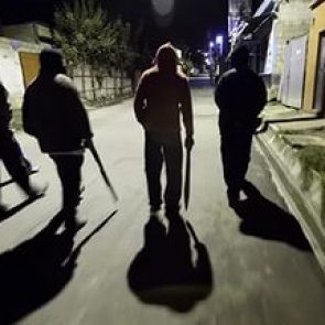 Сотрудники полиции разыскивают очевидцев уличного конфликта