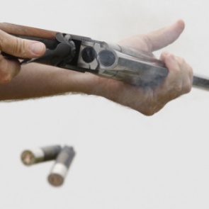 Полицейские напоминают о возможности добровольной сдачи оружия