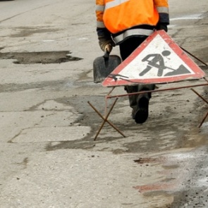 В Ачинске начался ямочный ремонт дорог