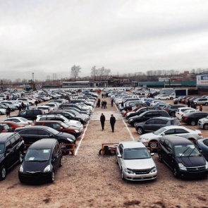 Цены на подержанные автомобили в России снова выросли