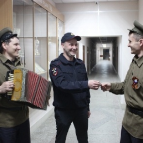Ачинские полицейские присоединились к краевой акции «Утро Победы»