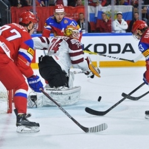 Сборная России разгромила Латвию на чемпионате мира по хоккею