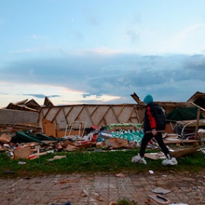 Число жертв прошедшего в Москве и Подмосковье урагана достигло 16