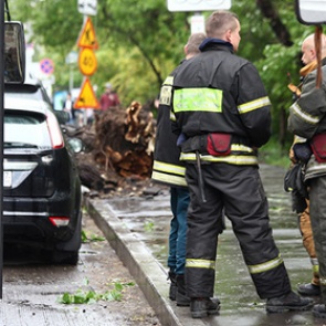 В МЧС объяснили отсутствие экстренного оповещения перед ураганом