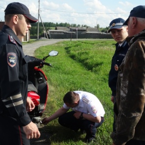 Стражи порядка проверили водителей мототранспортных средств