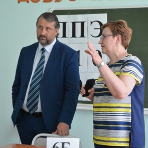 Депутаты Ачинского городского Совета депутатов проверили качество ремонта в городских школах