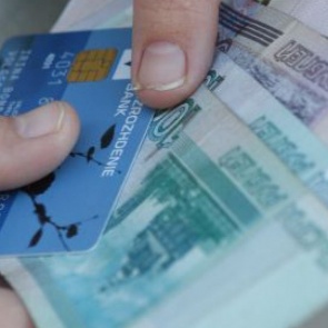 Ачинские полицейские доказали вину женщины, подозреваемой в краже денег с банковской карты