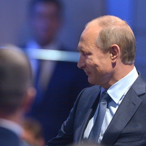 Роскомнадзор потребовал от 103 сайтов удалить «Интервью с Путиным»