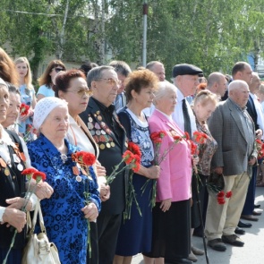 В День памяти и скорби ачинцы почтили погибших в Великой Отечественной войне