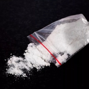 Ачинские полицейские изъяли из незаконного оборота наркотики в крупном размере