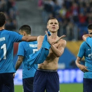 Два гола Кокорина вывели «Зенит» в групповой этап Лиги Европы