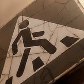 В Ачинске разыскали водителя, сбившего школьницу на пешеходном переходе