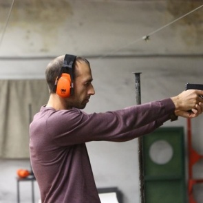 Подозреваемый в мошенничестве депутат вернулся к работе в горсовете