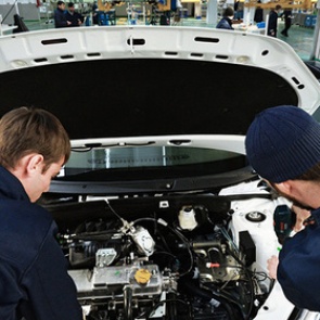 В России появятся управляемые со смартфона Lada