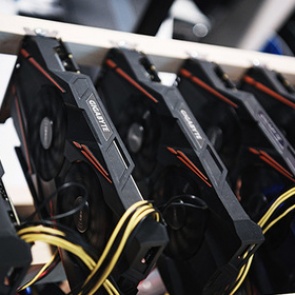 Биткоин за несколько часов подешевел на тысячу долларов