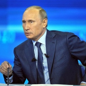 Путин определил, какие семьи будут получать выплаты за рождение первенца