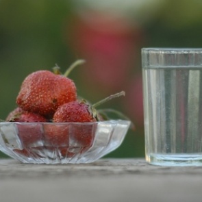 Подсчитано количество паленой водки в магазинах